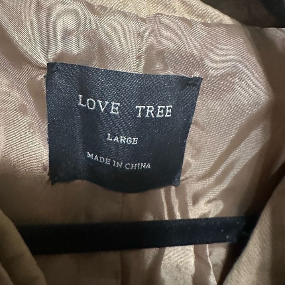 Love Tree brown jacket, 2 front pockets, button up, tie waist - Picture 2 of 6